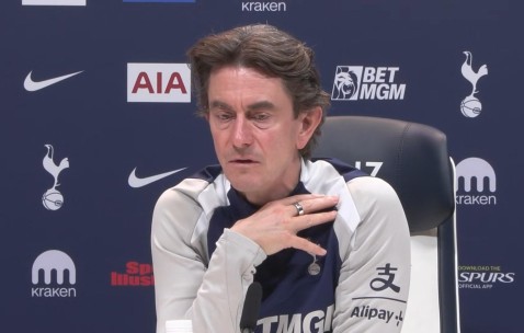 九游体育APP-是否觉得正身处保级大战？弗兰克：这不是我正在考虑的事