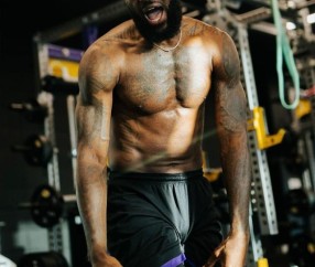 九游体育APP-学无止境！詹皇第20个赛季仍在学习 主动调整饮食